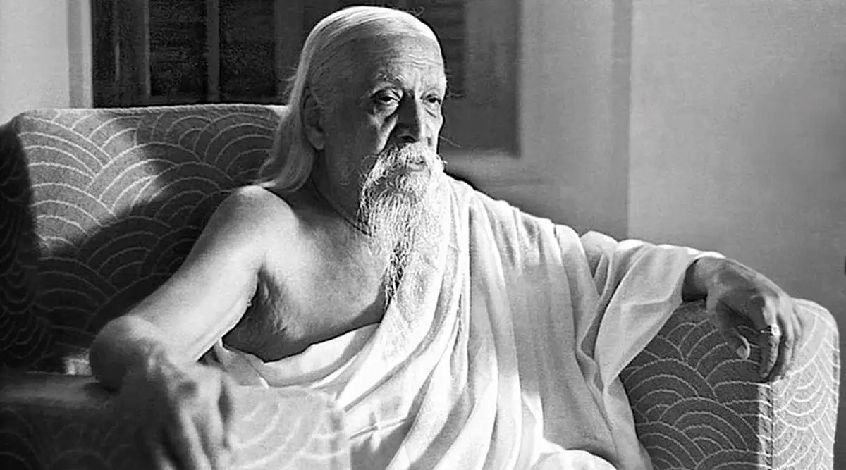 800px-Sri-Aurobindo-sit-side.jpg